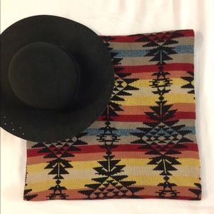 American Eagle Outfitters Blanket Scarf